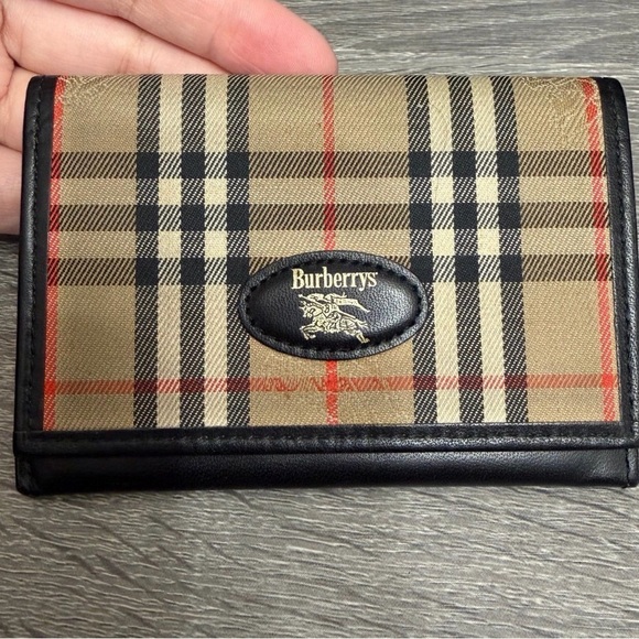 Burberry Handbags - Vintage Burberry’s Nova Check Card Holder / Wallet